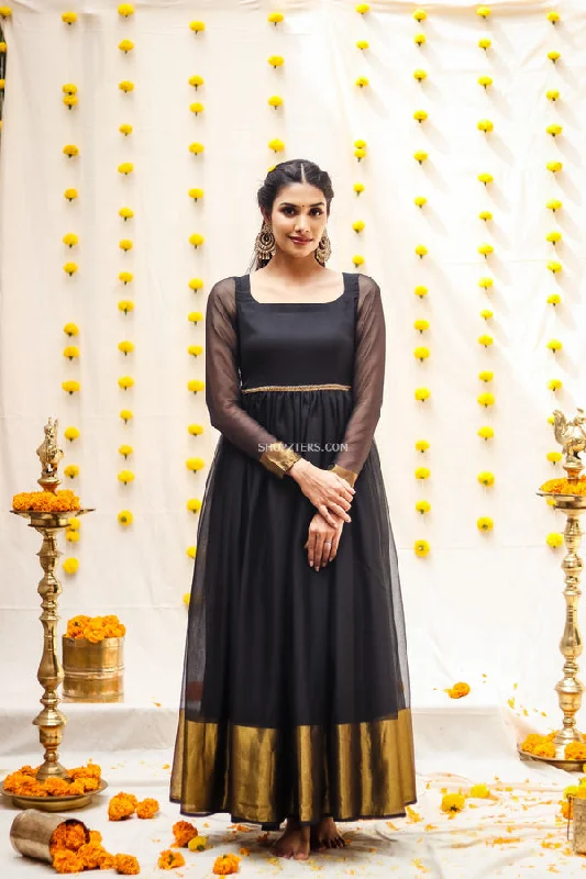 Black Georgette Maxi Dress With Dull Gold Border Elegant Pleated Maxi Dress