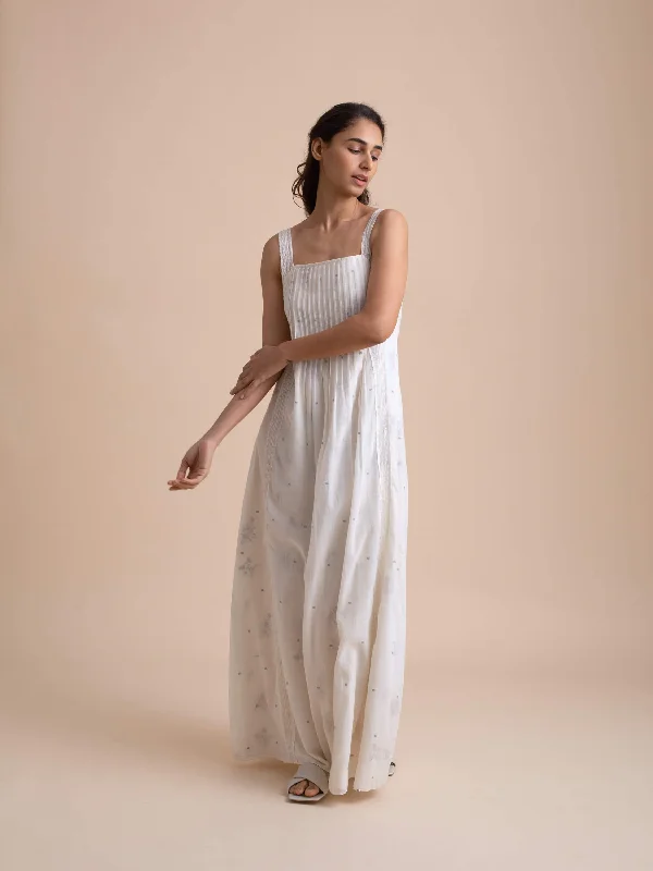 Forget Me Not Maxi Dress Trendy Maxi Dress with Bow