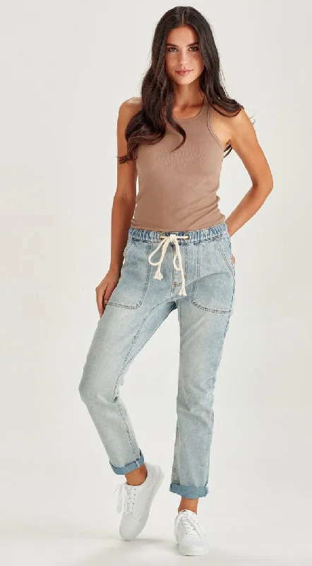 Junkfood Jean | Abi | Pale Blue Comfortable Straight-Legged Denim